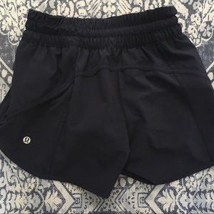 NAVY LULULEMON SHORTS